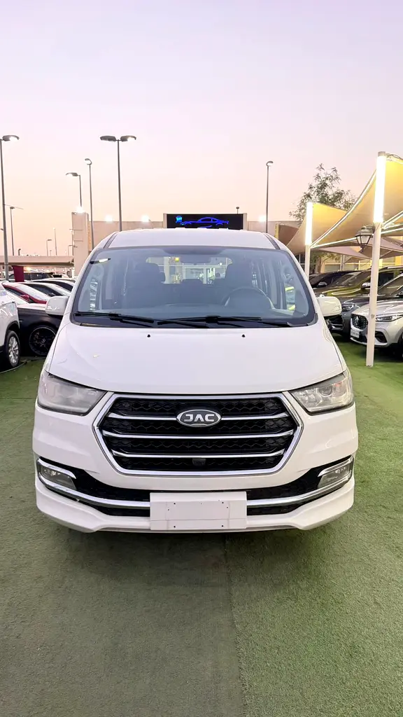 Well maintained 2021 JAC M4