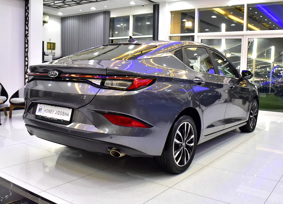 2023 J7 GCC