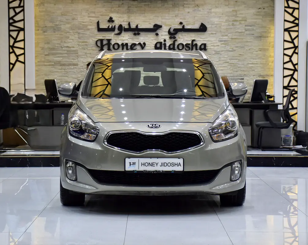 GCC 2017 Kia Carens