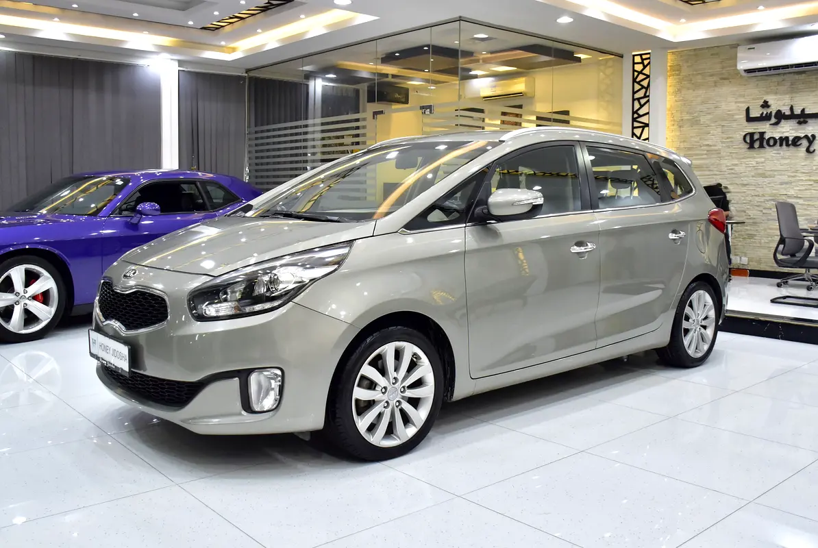 GCC 2017 Kia Carens