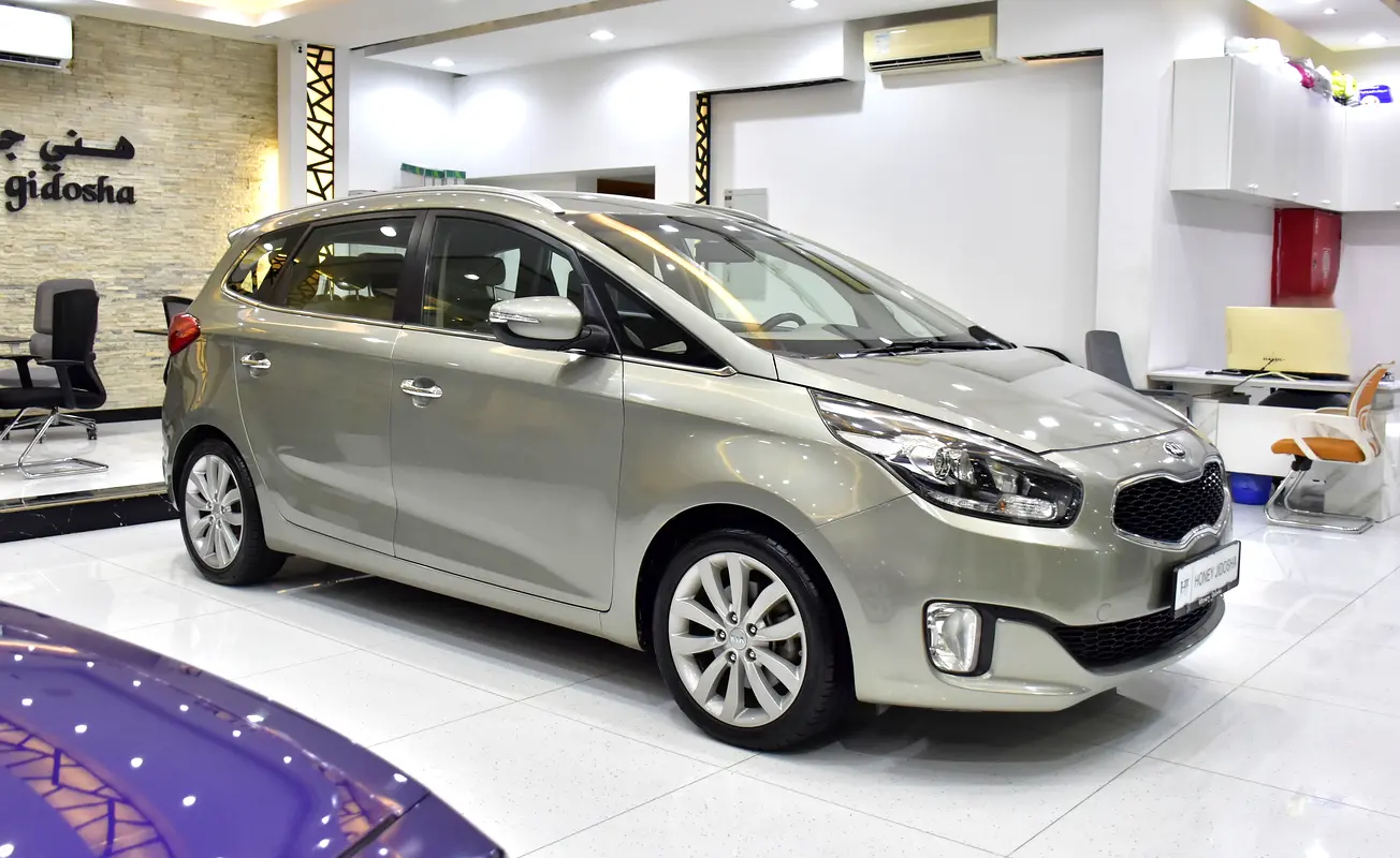 GCC 2017 Kia Carens