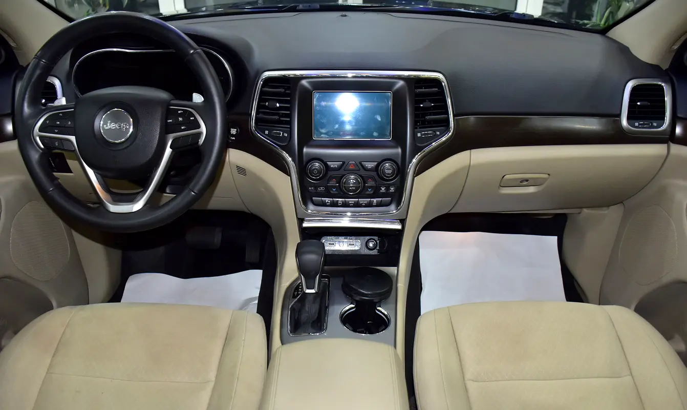 GCC 2018 Grand Cherokee