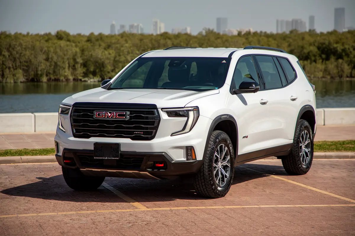Well maintained 2024 GMC Acadia
