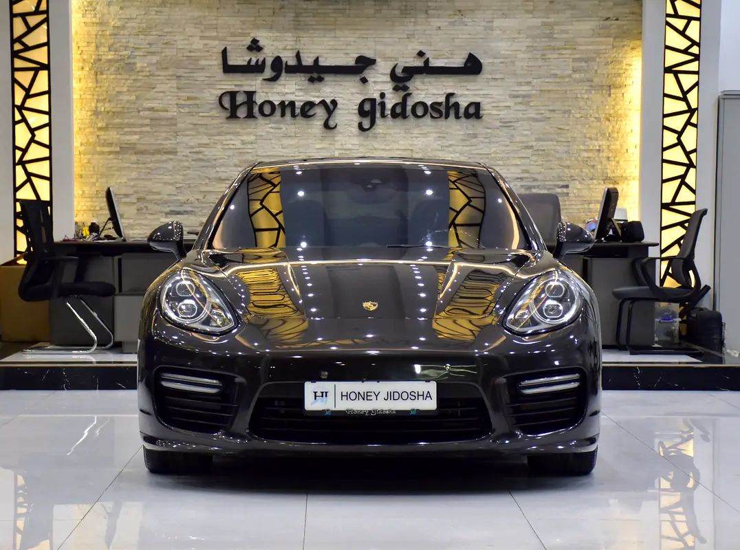 2014 Porsche Panamera GCC