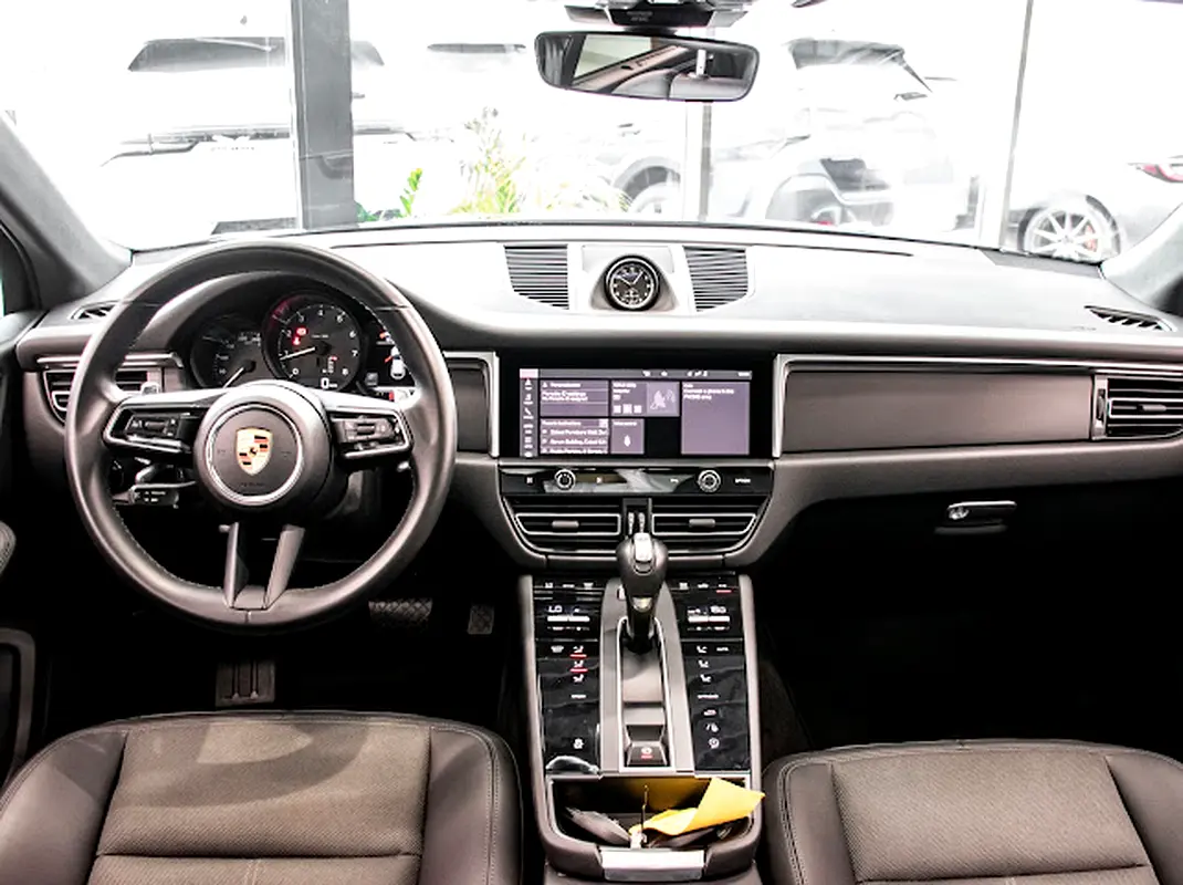 17000 2023 Macan