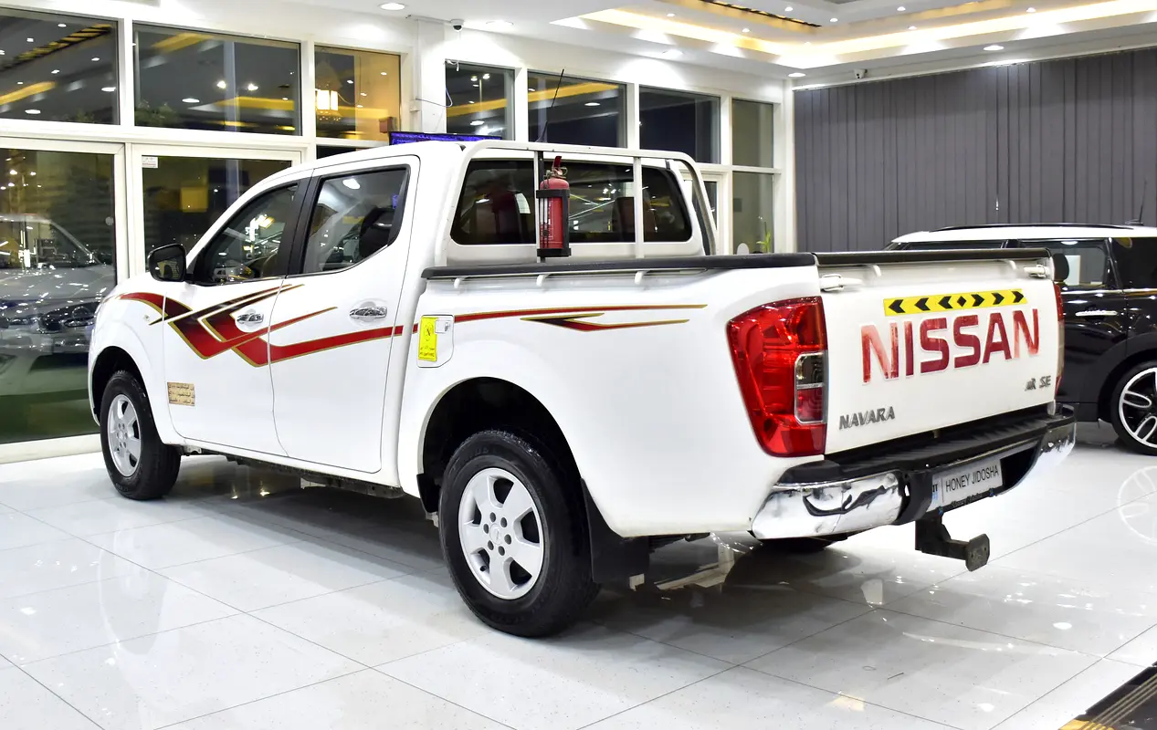 115000 2020 Navara