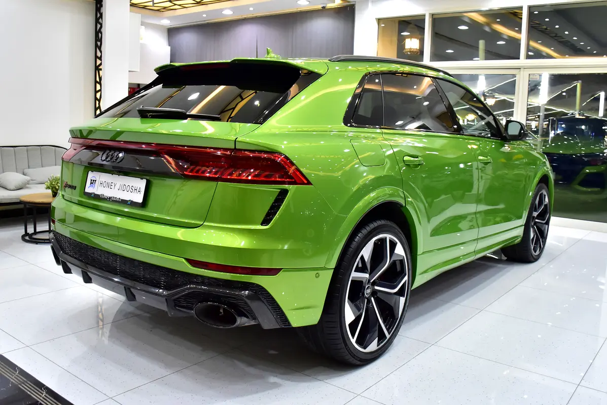2022 RS Q8 European