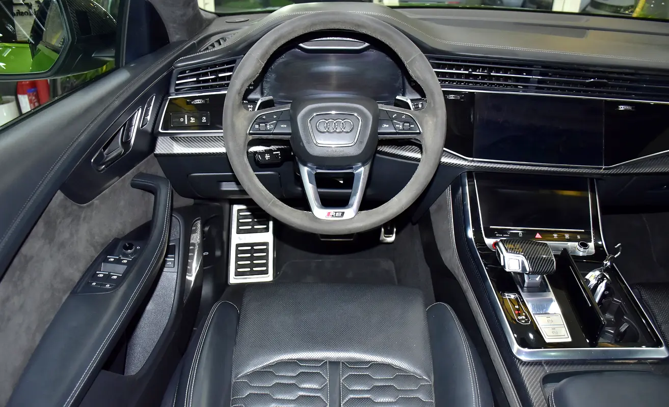 2022 RS Q8 European