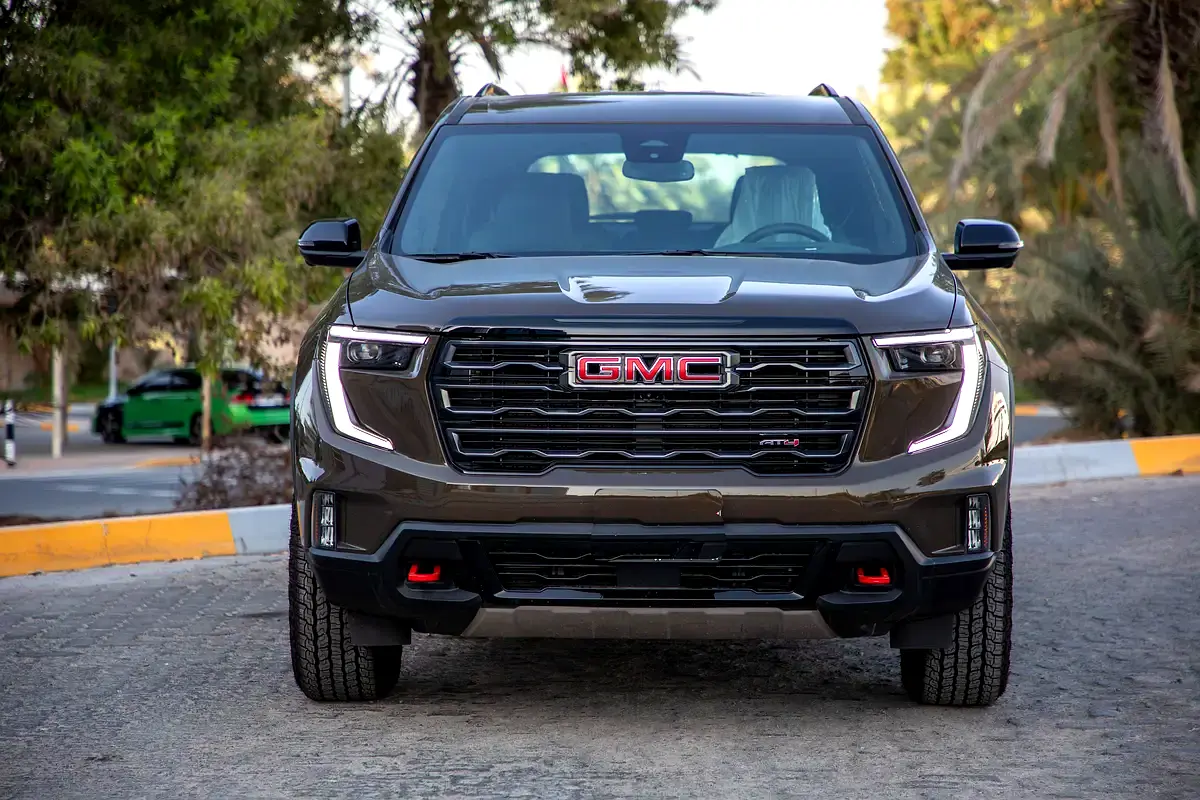 Well maintained 2024 GMC Acadia
