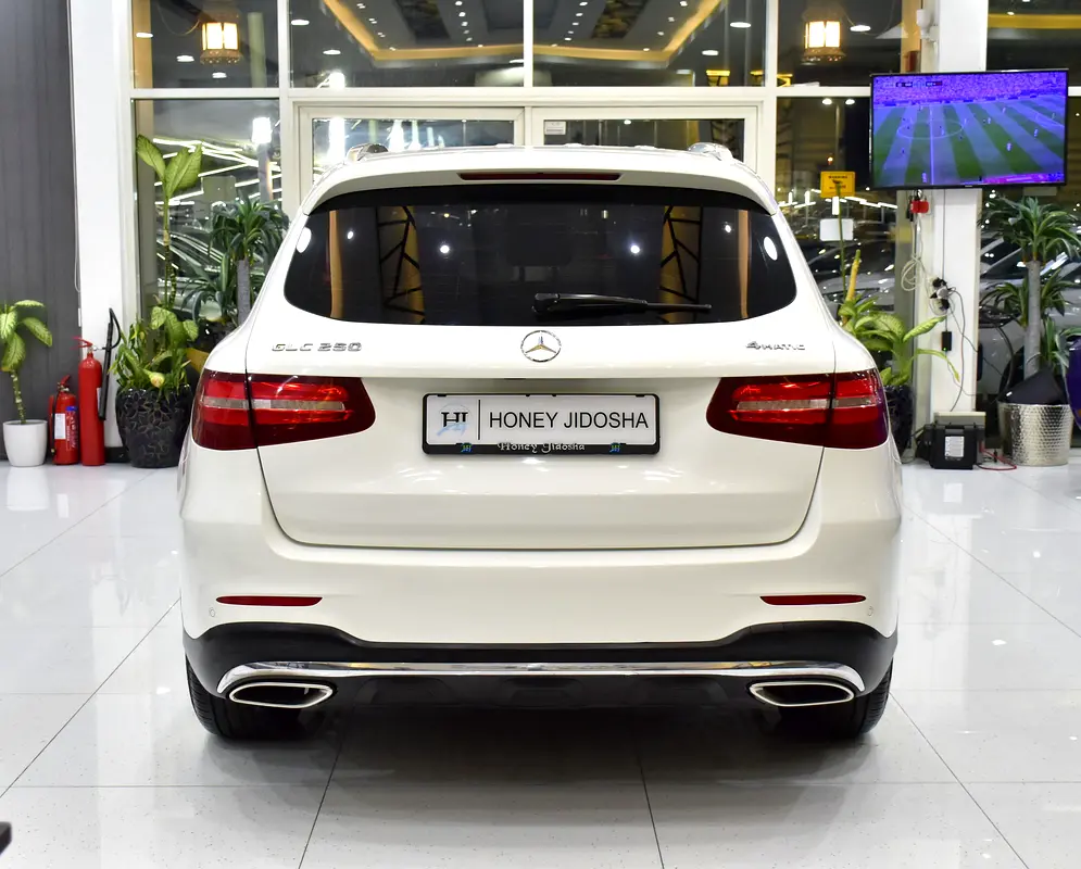 158000 2017 GLC