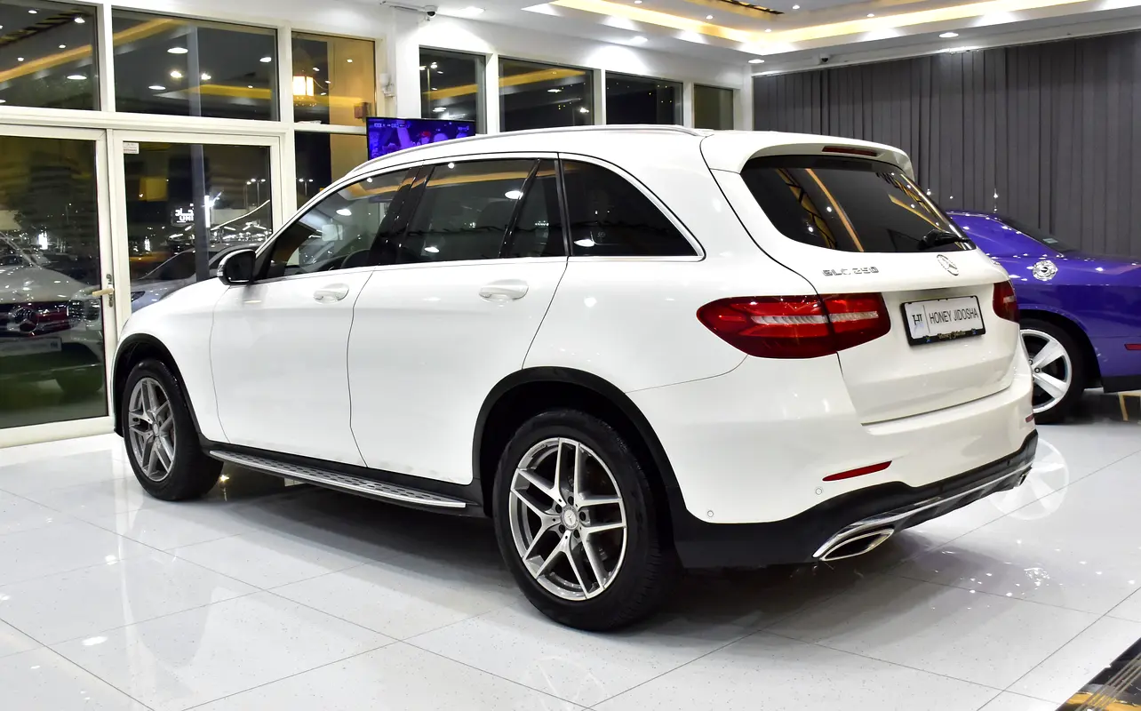 158000 2017 GLC