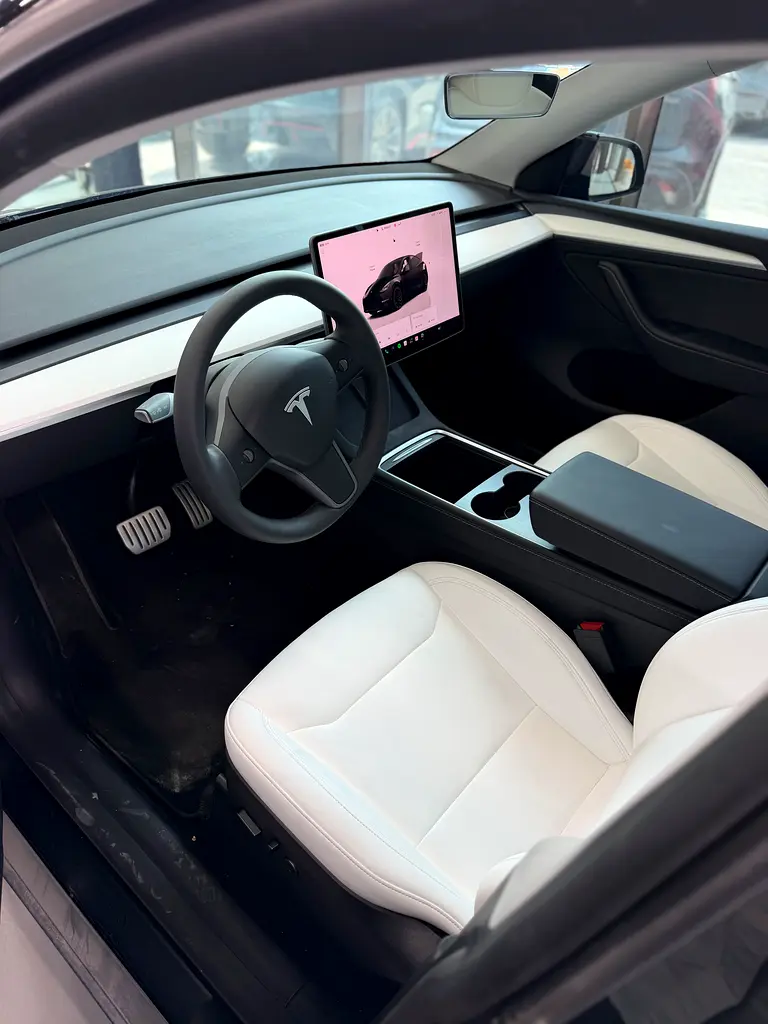 Well maintained 2024 Tesla Model Y