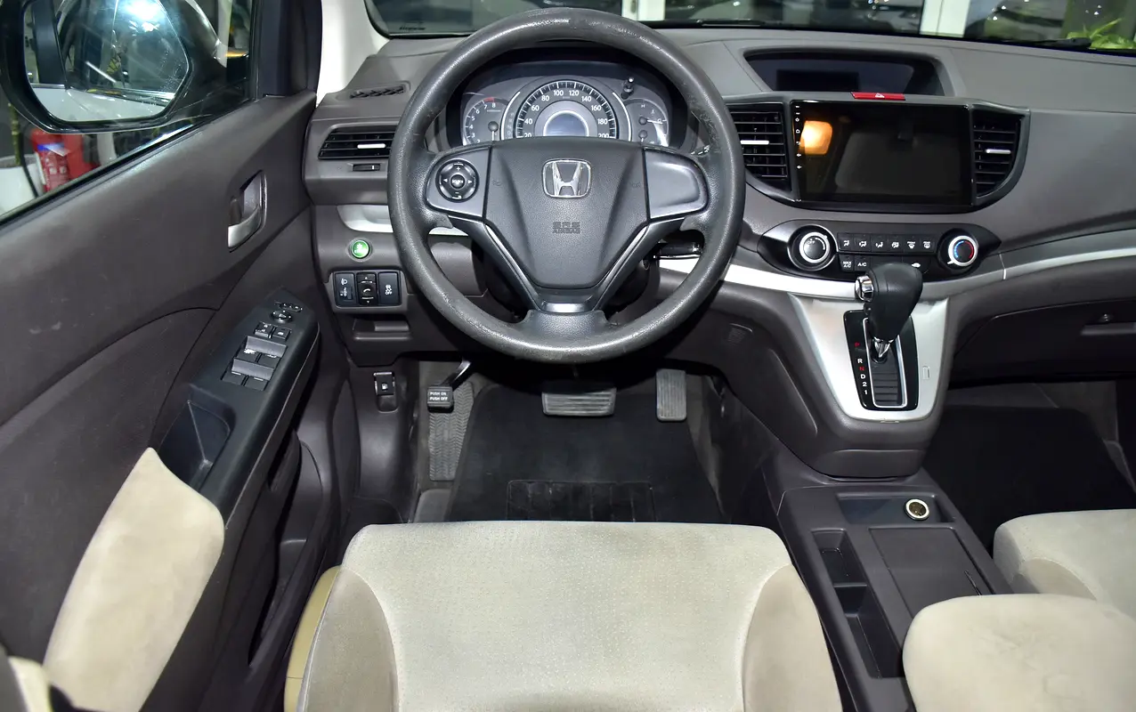 Well maintained 2013 Honda CR-V