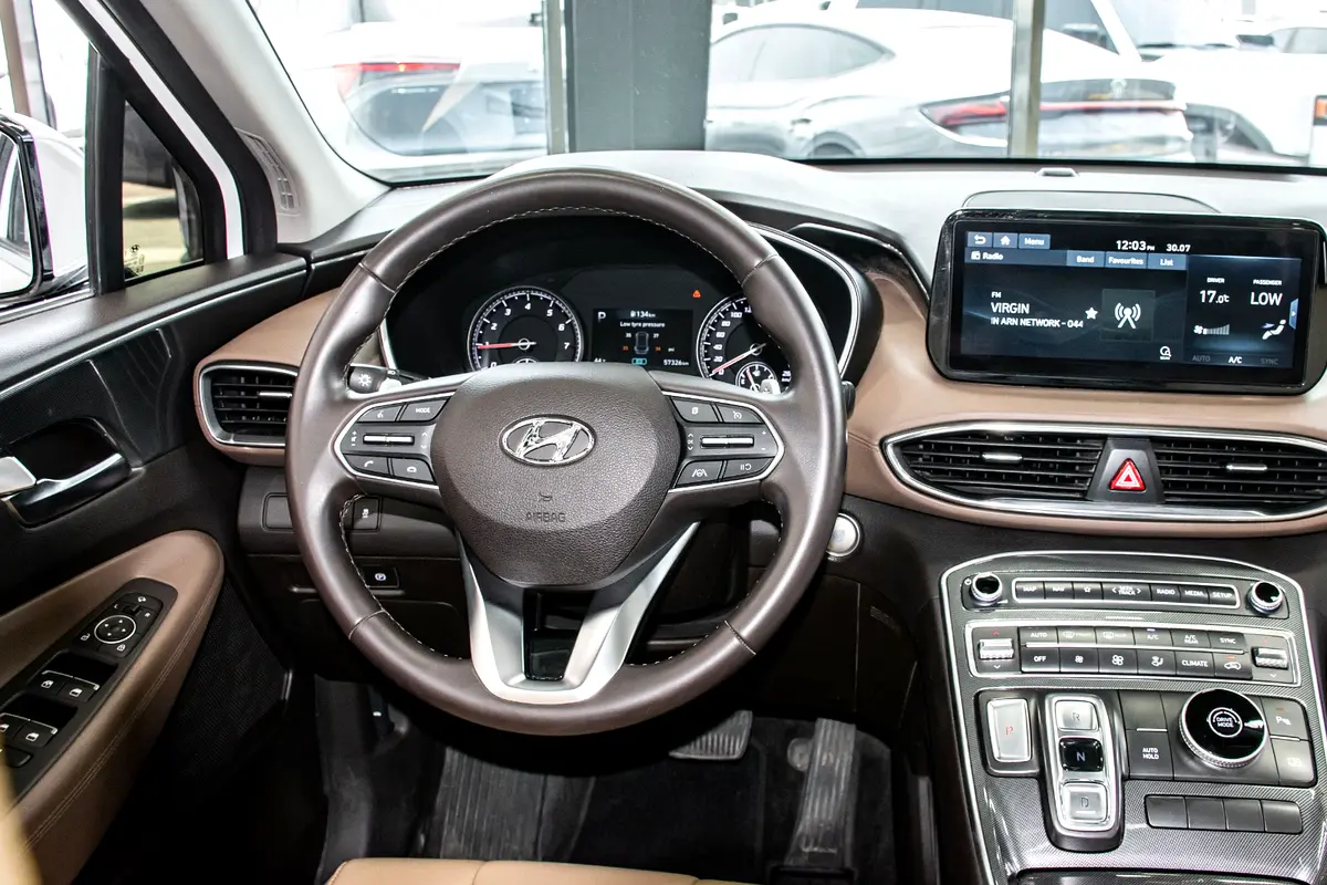 GCC 2022 Hyundai Santa Fe