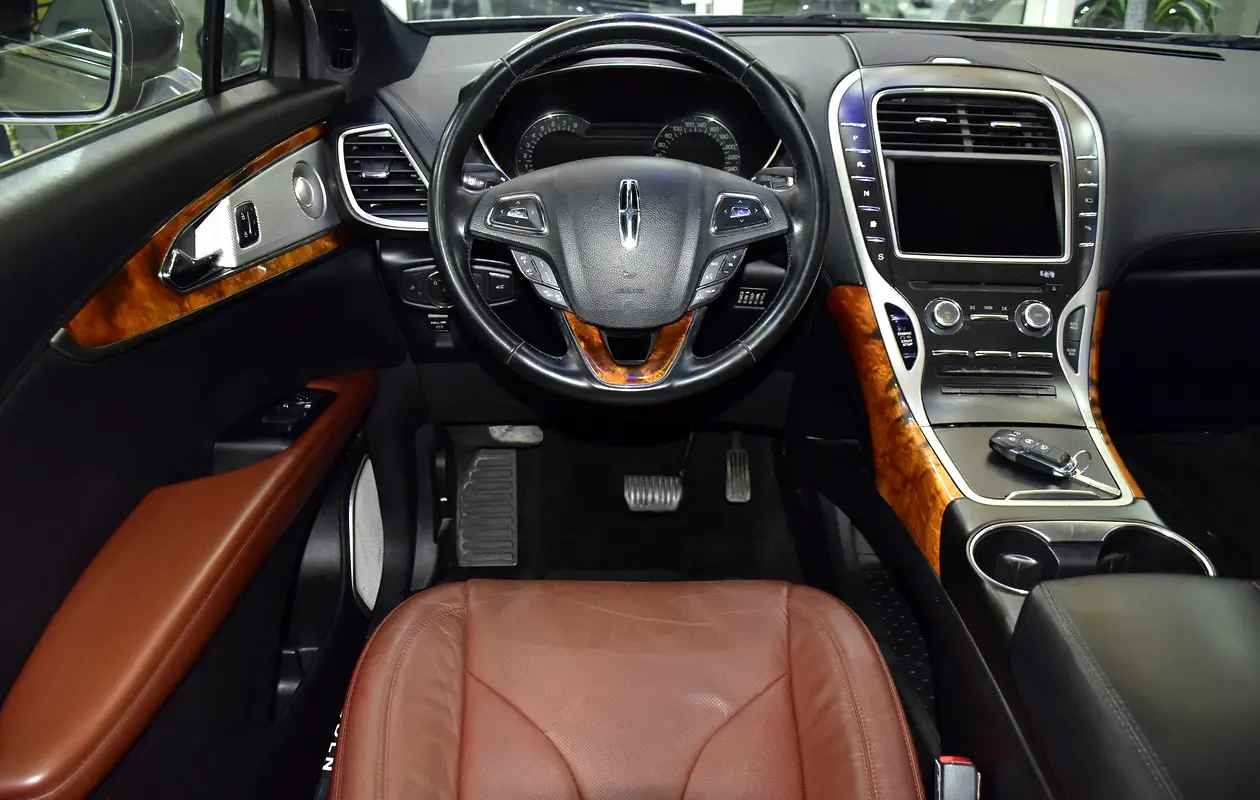 GCC 2016 Lincoln MKX