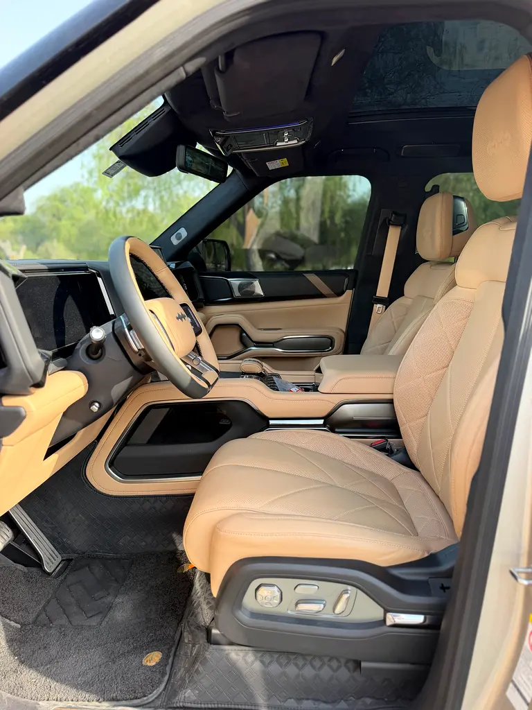 2025 Leopard 8 Chinese