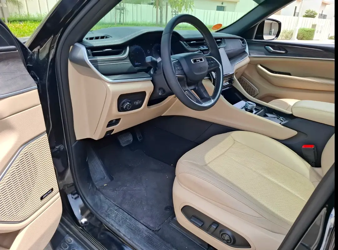 2024 Jeep Grand Cherokee GCC