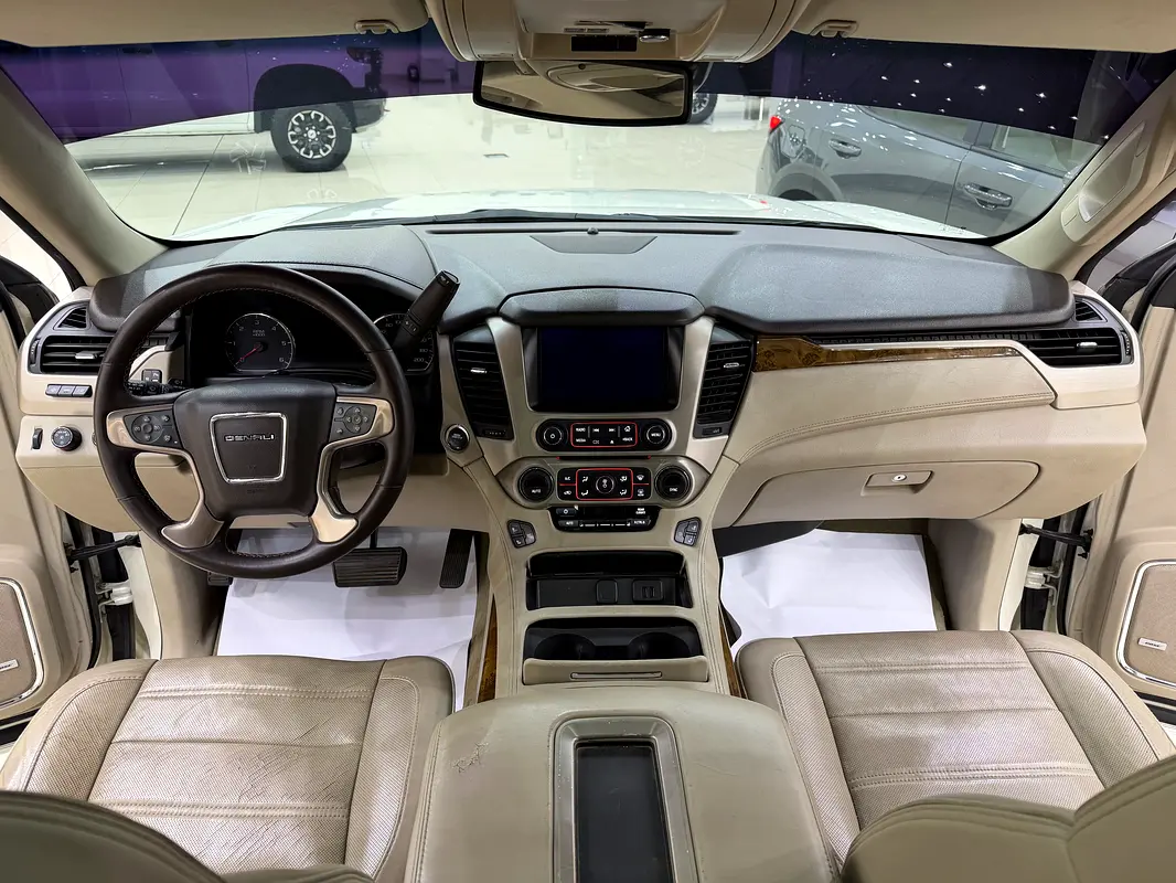 330000 2015 Yukon