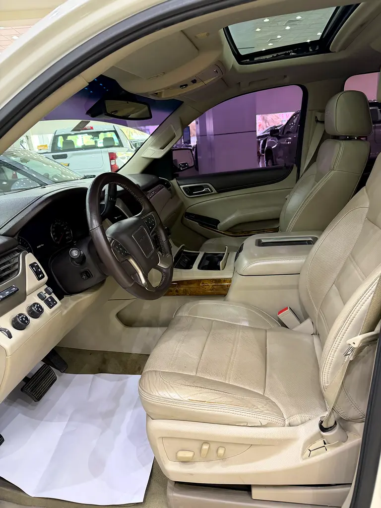 330000 2015 Yukon