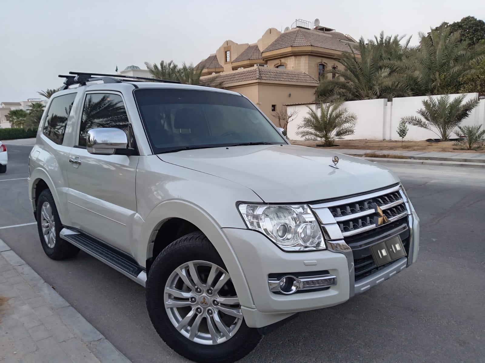 باجيرو 3800 CC 2018 باجيرو 3800 CC طلاء المصنع كامل الخيارات