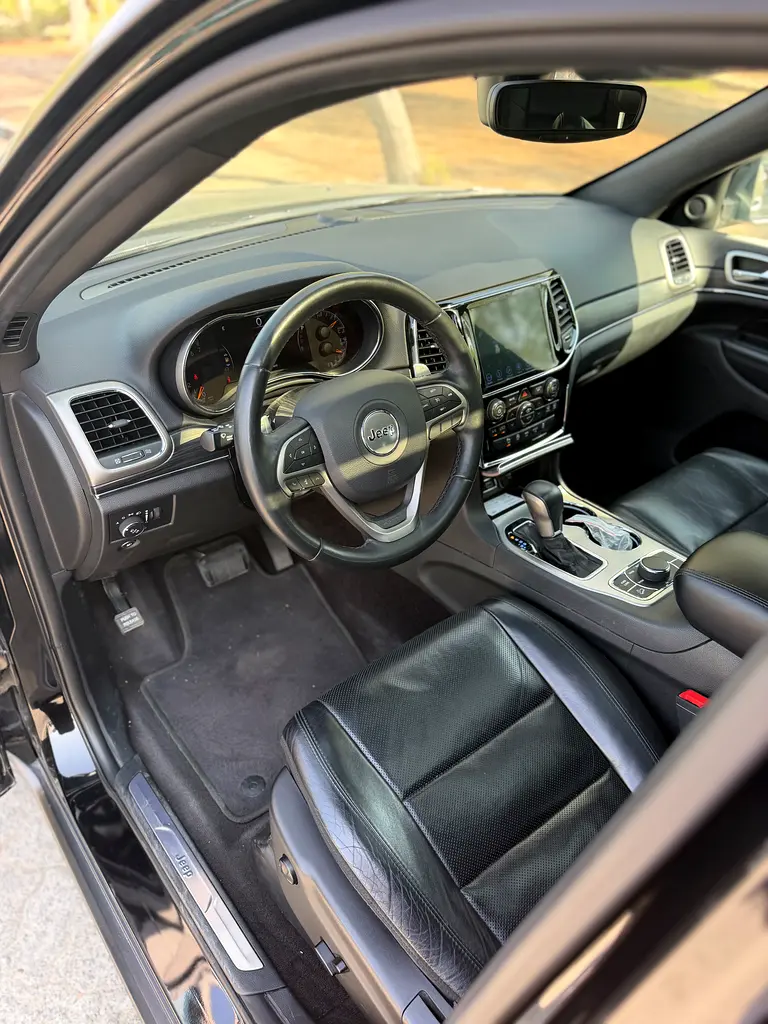 GCC 2019 Jeep Cherokee