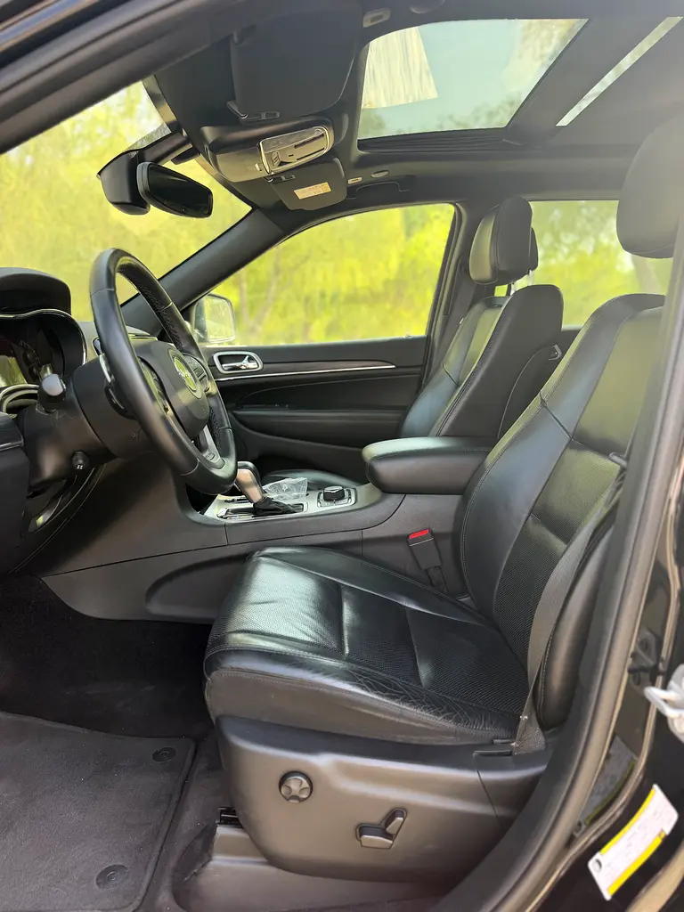 GCC 2019 Jeep Cherokee
