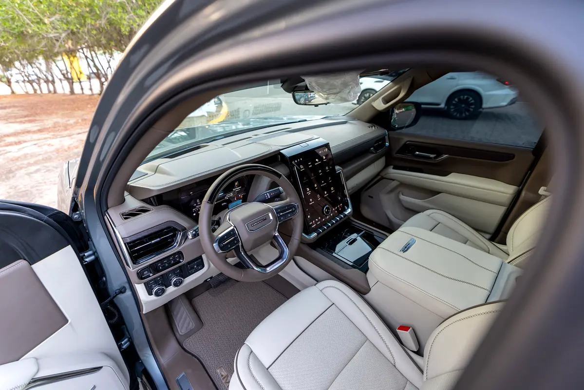 2025 GMC Yukon GCC