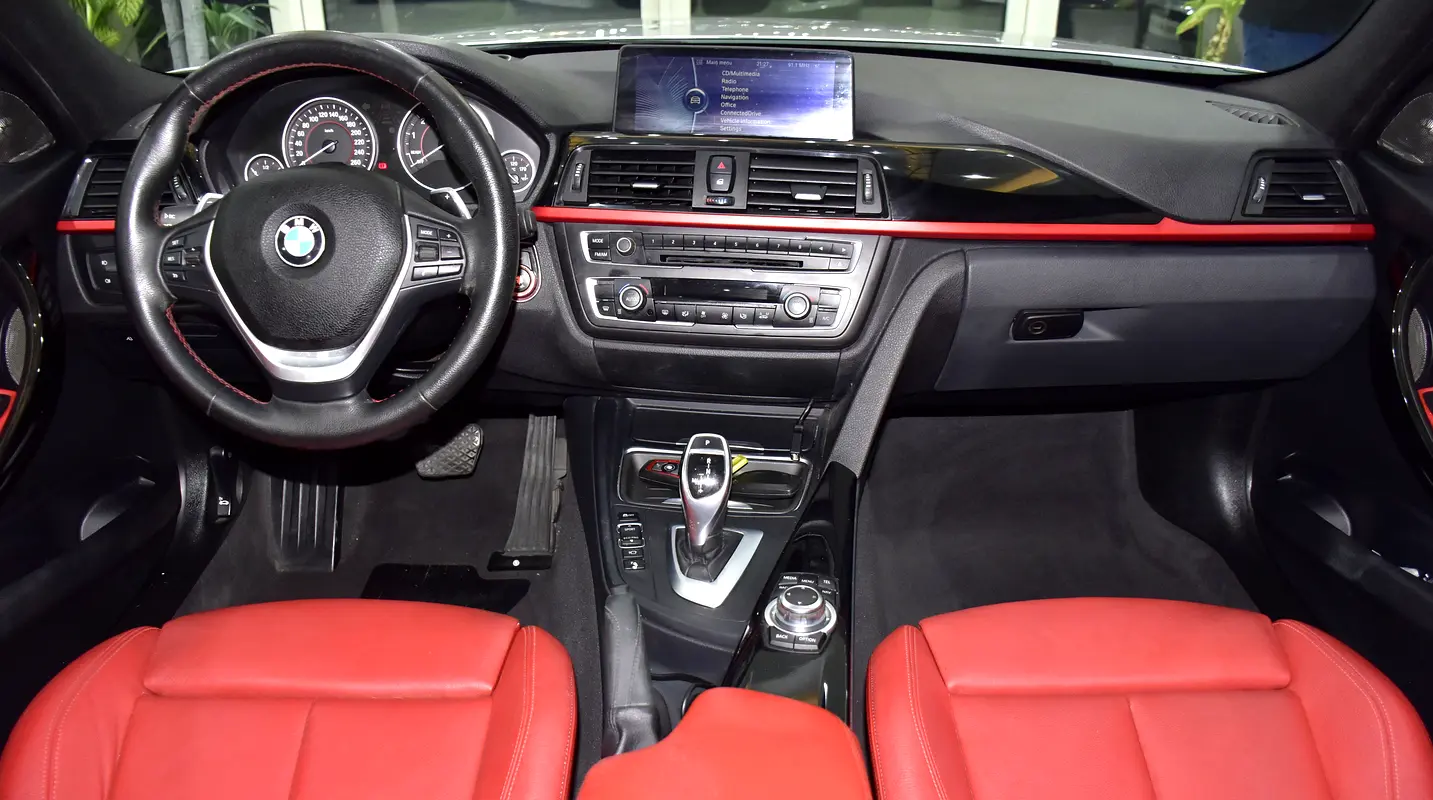 Well maintained 2013 BMW 3-Series