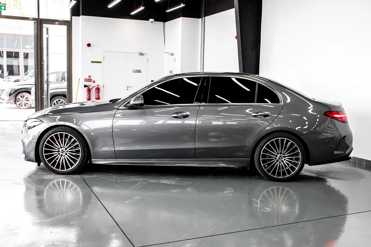 Well maintained 2024 Mercedes-Benz C-Class