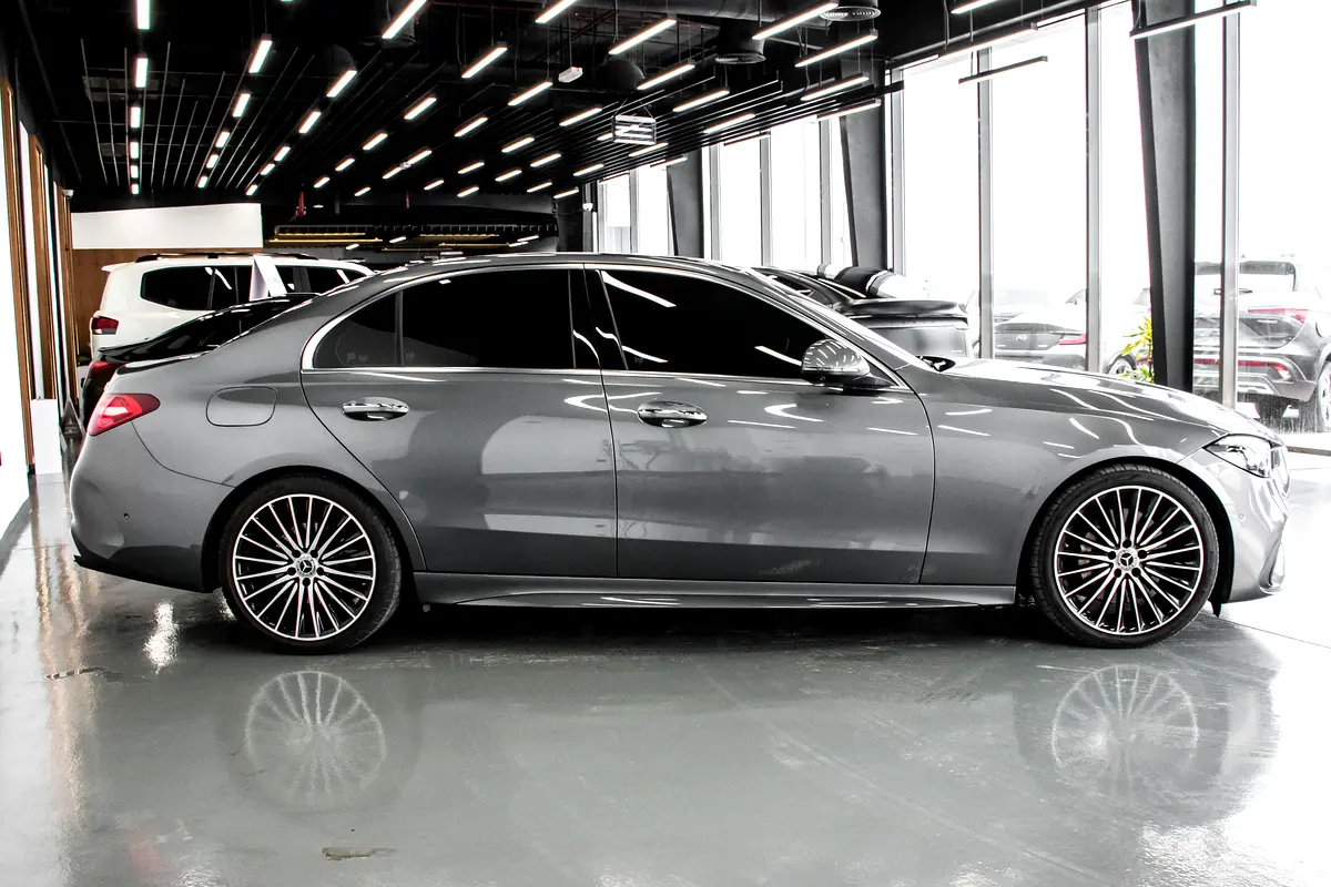 Well maintained 2024 Mercedes-Benz C-Class