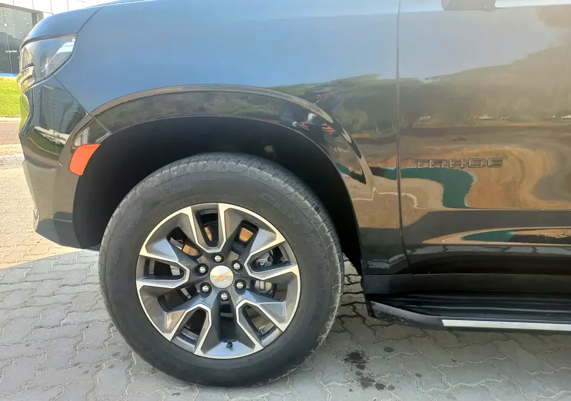 30500 2023 Tahoe