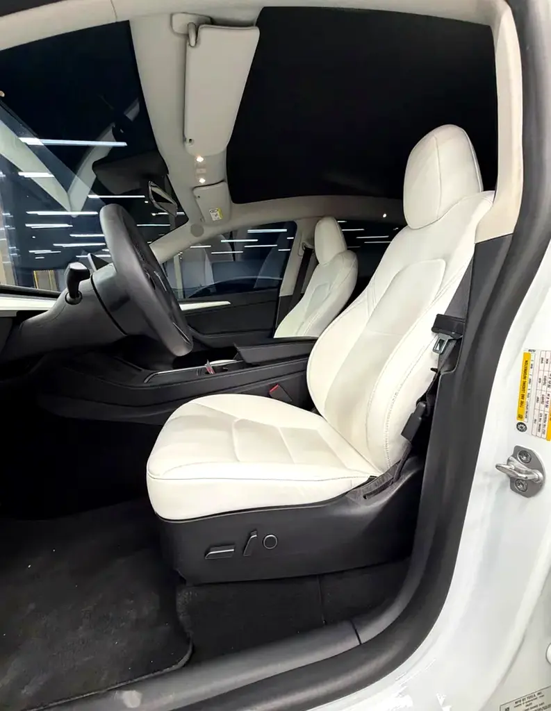 GCC 2023 Tesla Model Y