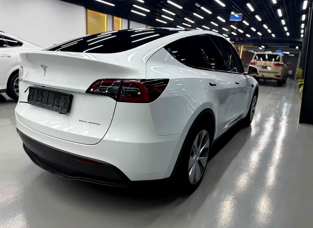 GCC 2023 Tesla Model Y
