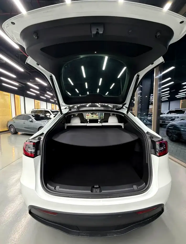 GCC 2023 Tesla Model Y