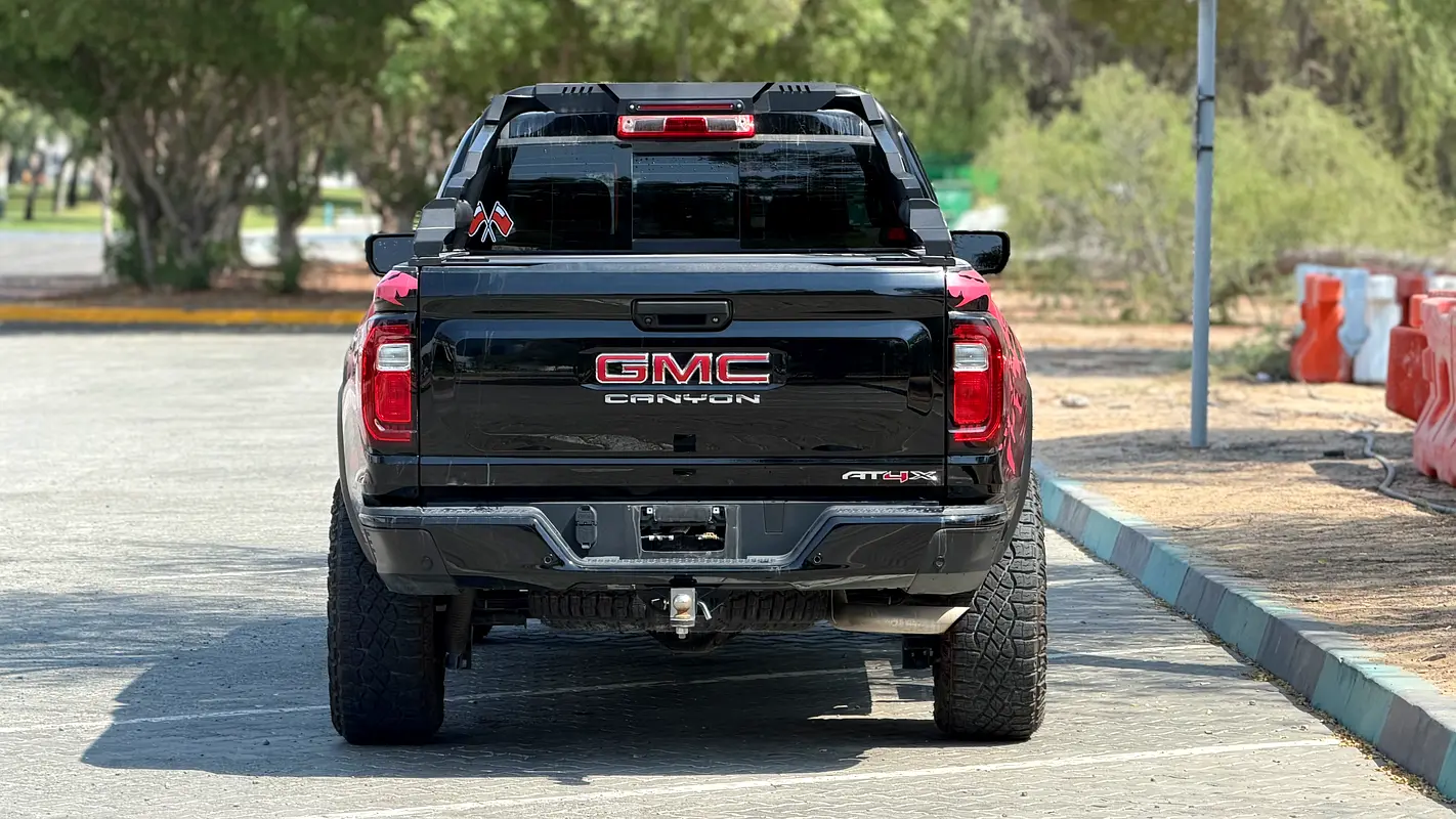 GCC 2024 GMC Canyon