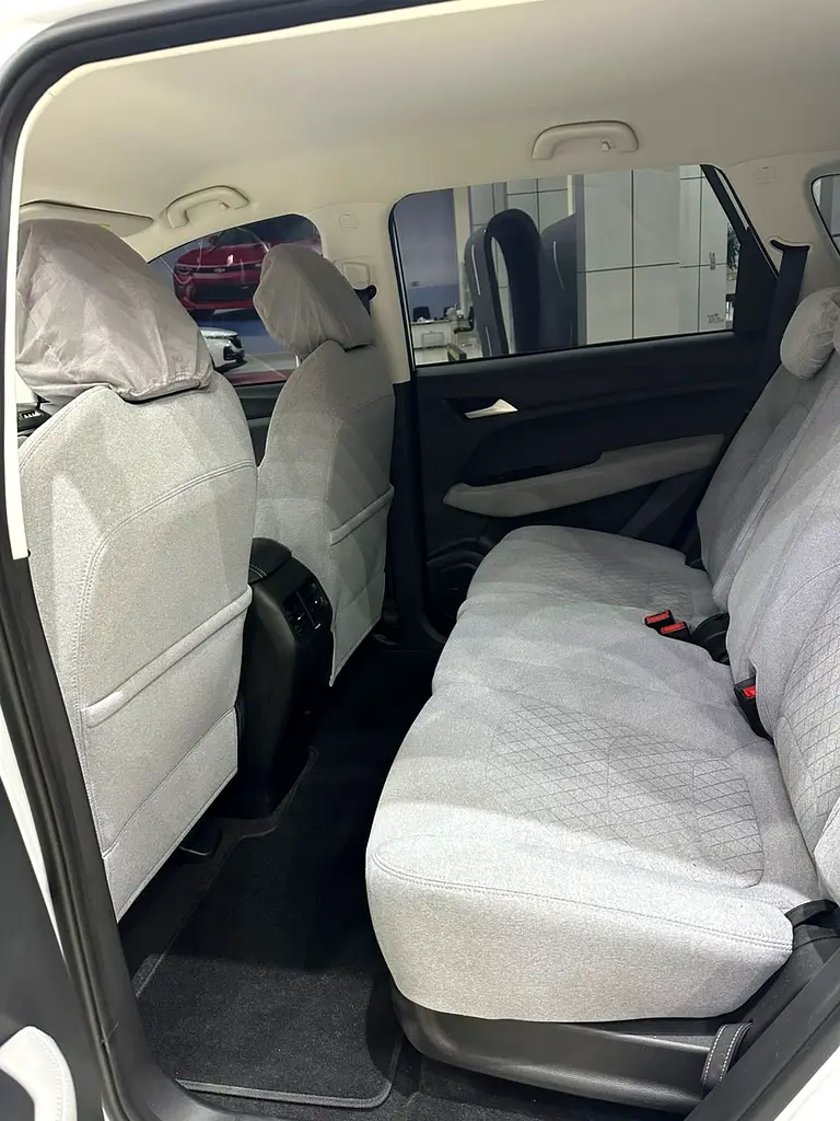 Well maintained 2025 Chevrolet Captiva
