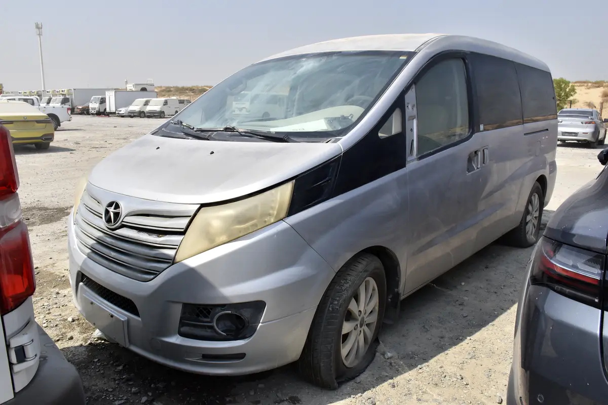 Well maintained 2014 JAC M5