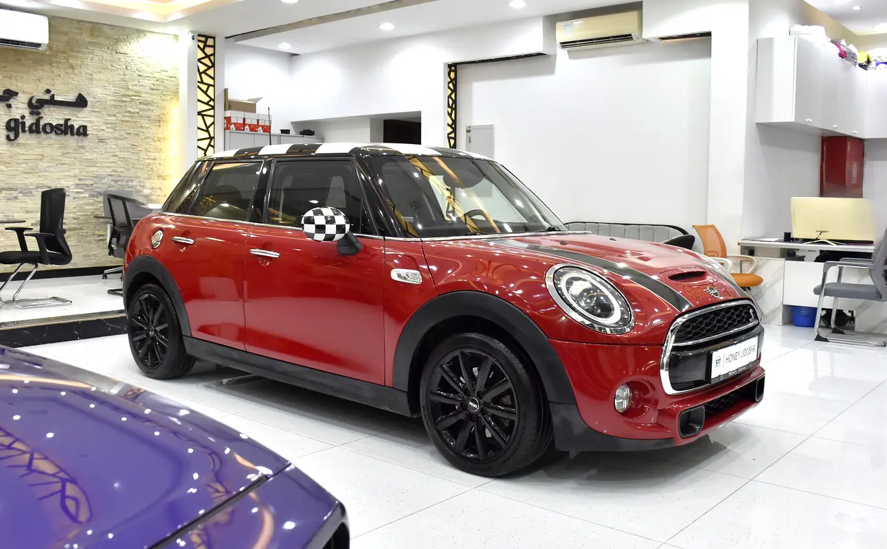 GCC 2019 MINI Cooper