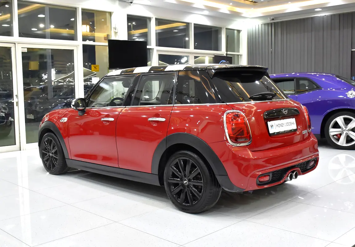 GCC 2019 MINI Cooper