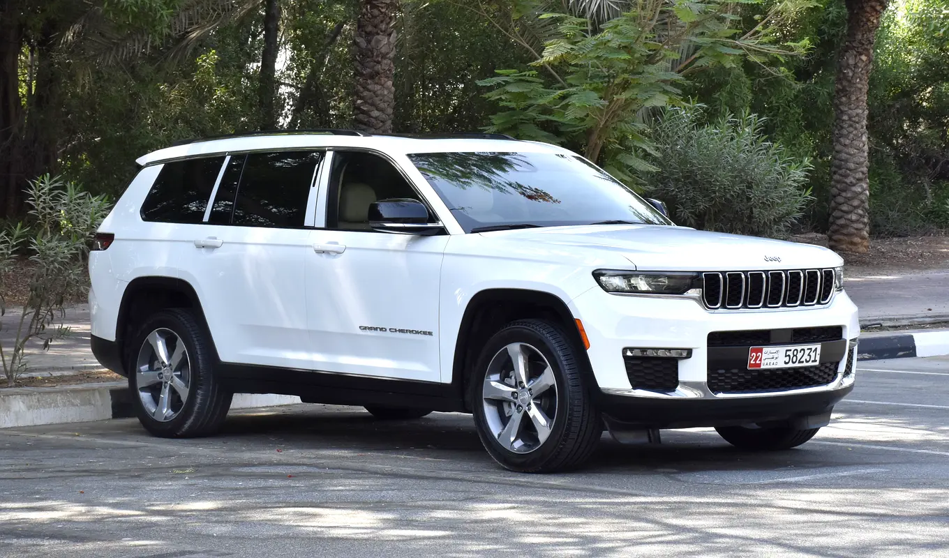 GCC 2022 Jeep Grand Cherokee