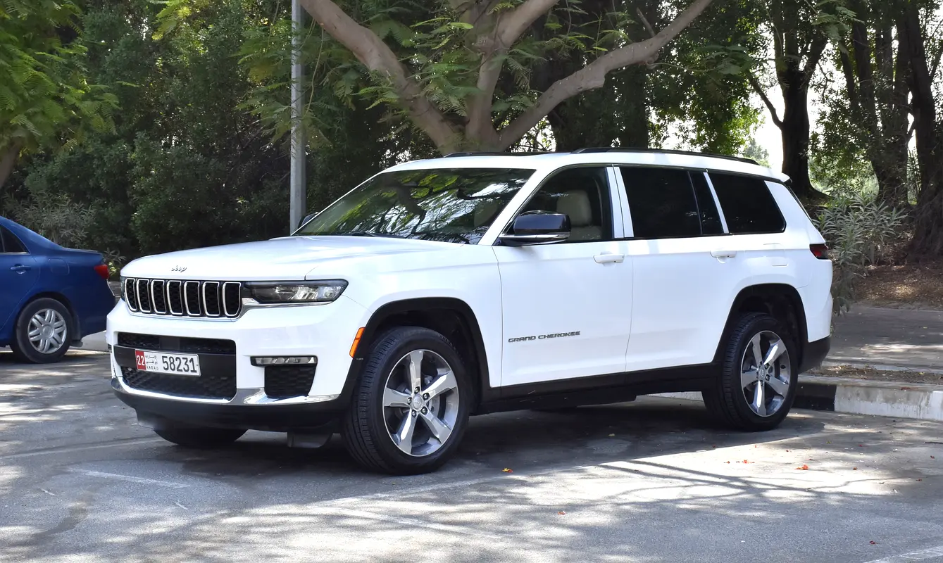 GCC 2022 Jeep Grand Cherokee