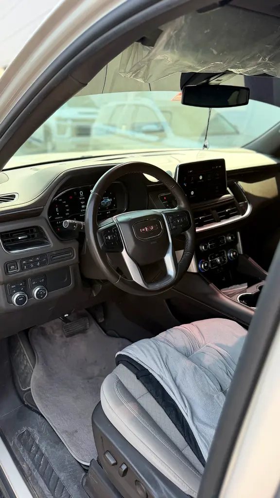 2022 Yukon 135000