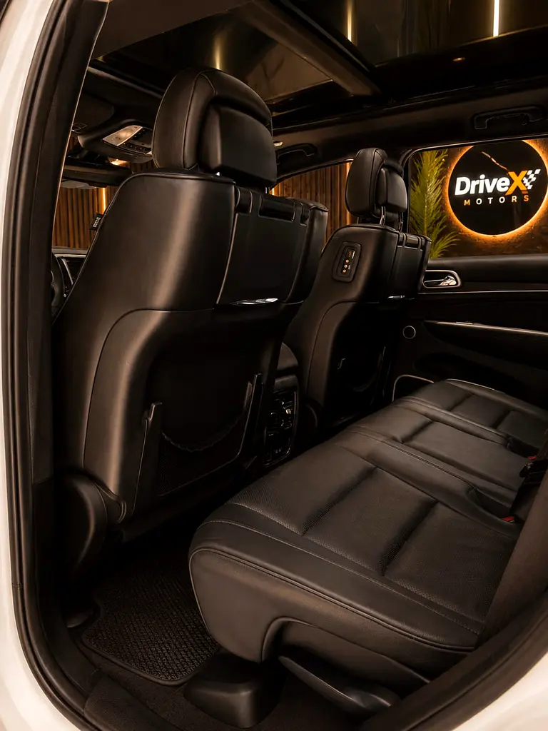 GCC 2015 Grand Cherokee