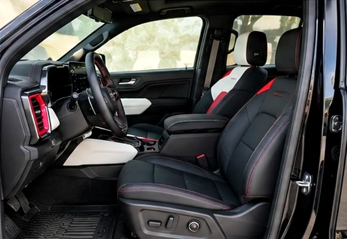 GCC 2024 GMC Canyon