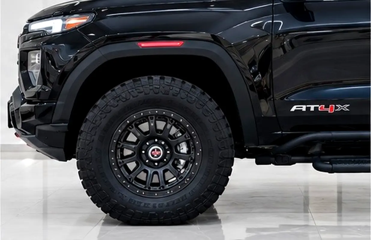 GCC 2024 GMC Canyon
