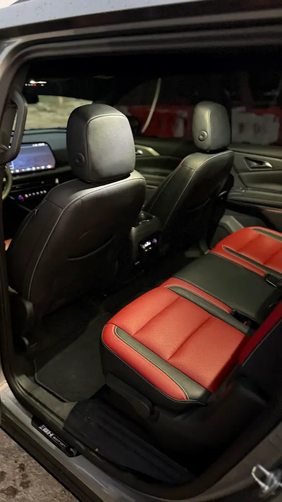 For sale in Abu Dhabi 2024 Traverse