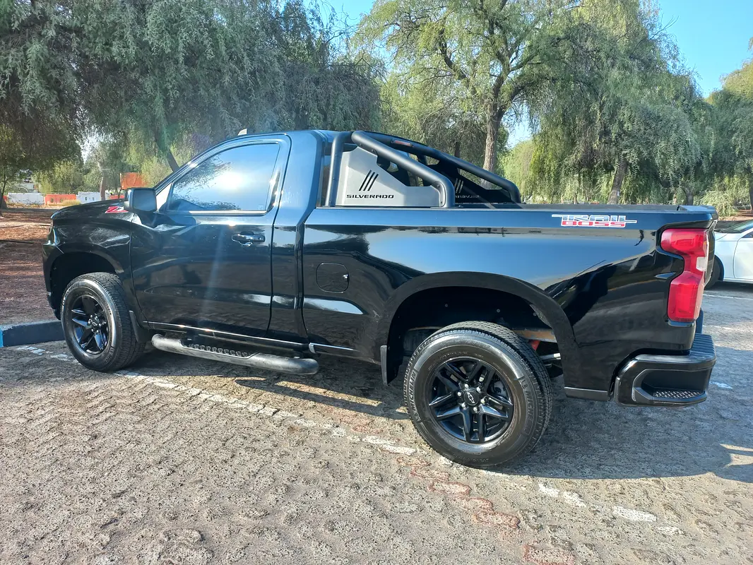 For sale in Abu Dhabi 2022 Silverado