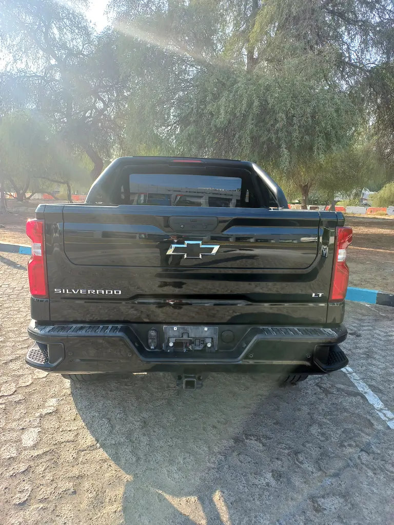 For sale in Abu Dhabi 2022 Silverado