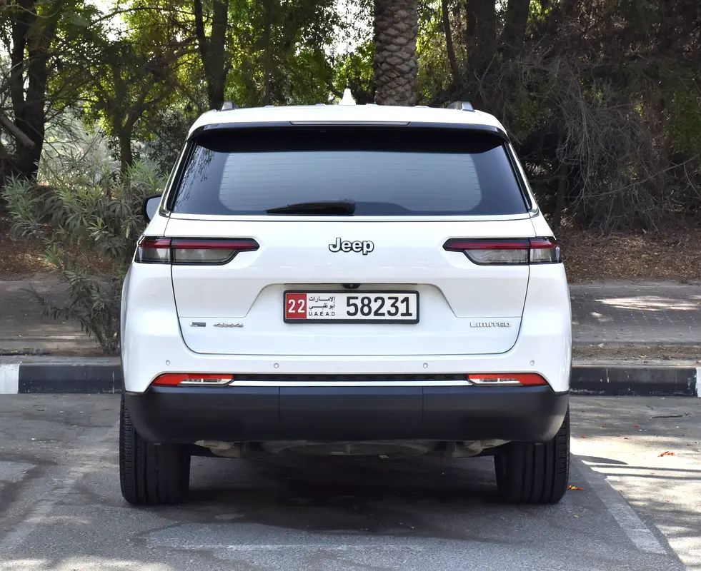 Well maintained 2022 Jeep Grand Cherokee