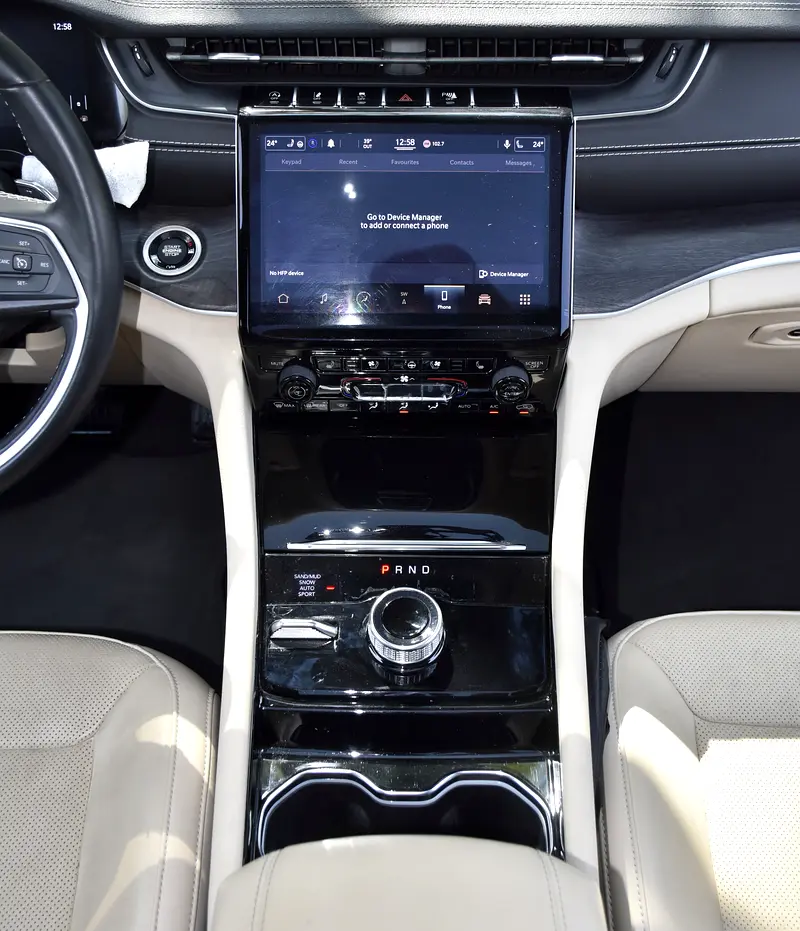 Well maintained 2022 Jeep Grand Cherokee